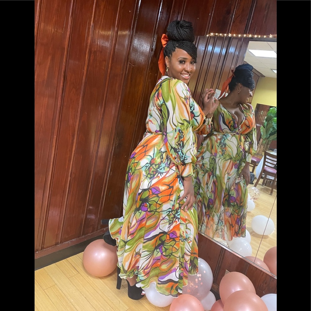 Love this dress purchase it from India only worn once.. it’s so beautiful